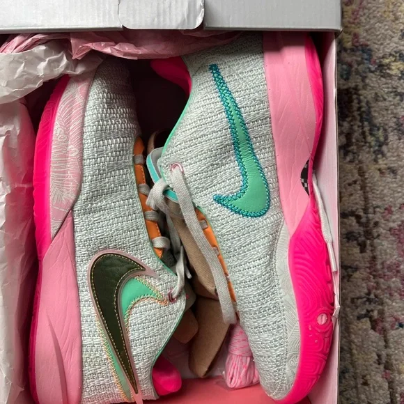 Nike LeBron XX Gray and Pink Box Mens Nike Zoom Lebron NXXT Gen (DR8784 002) No Box Size 9 | eBay main image 3
